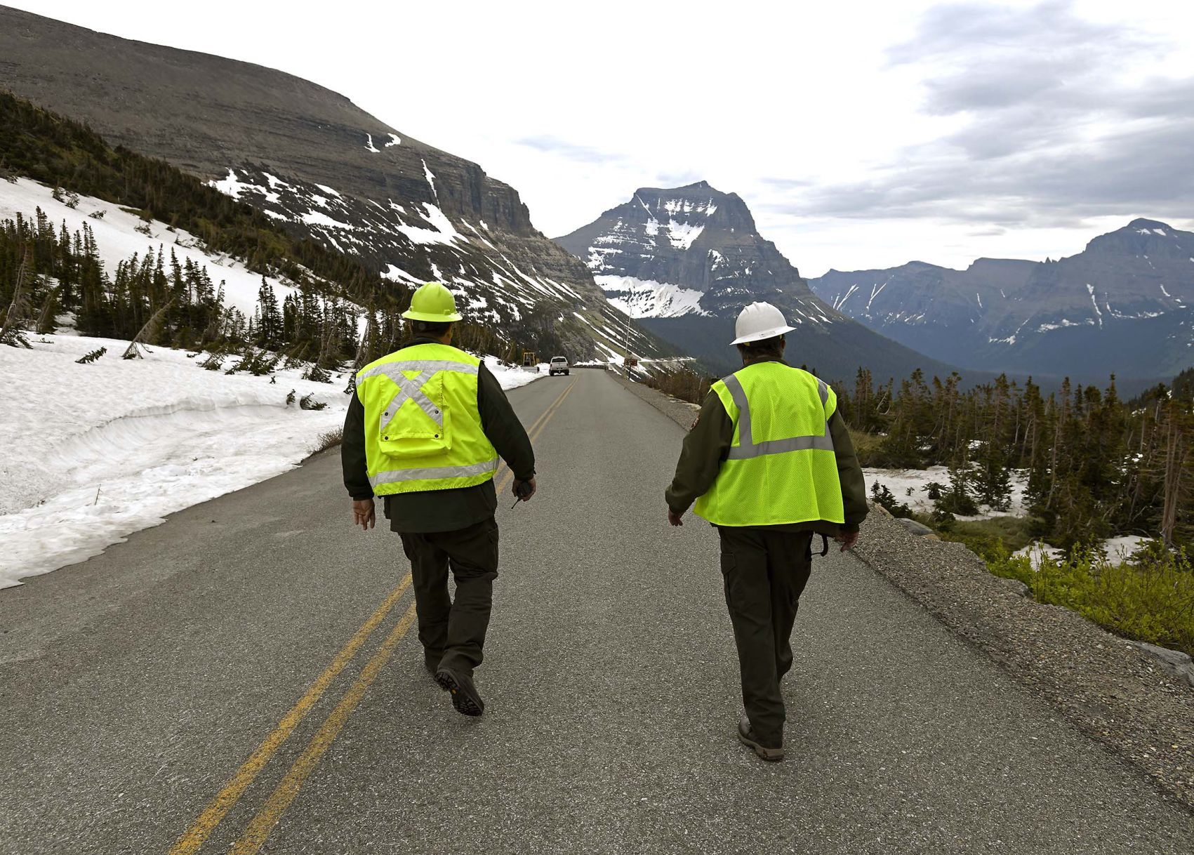 Going-to-the-Sun Road Plowing 2018 16.jpg